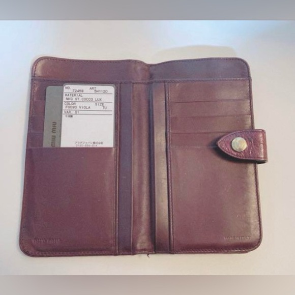 Miumiu Croc Embossed Kisslock Wallet - Picture 4 of 7